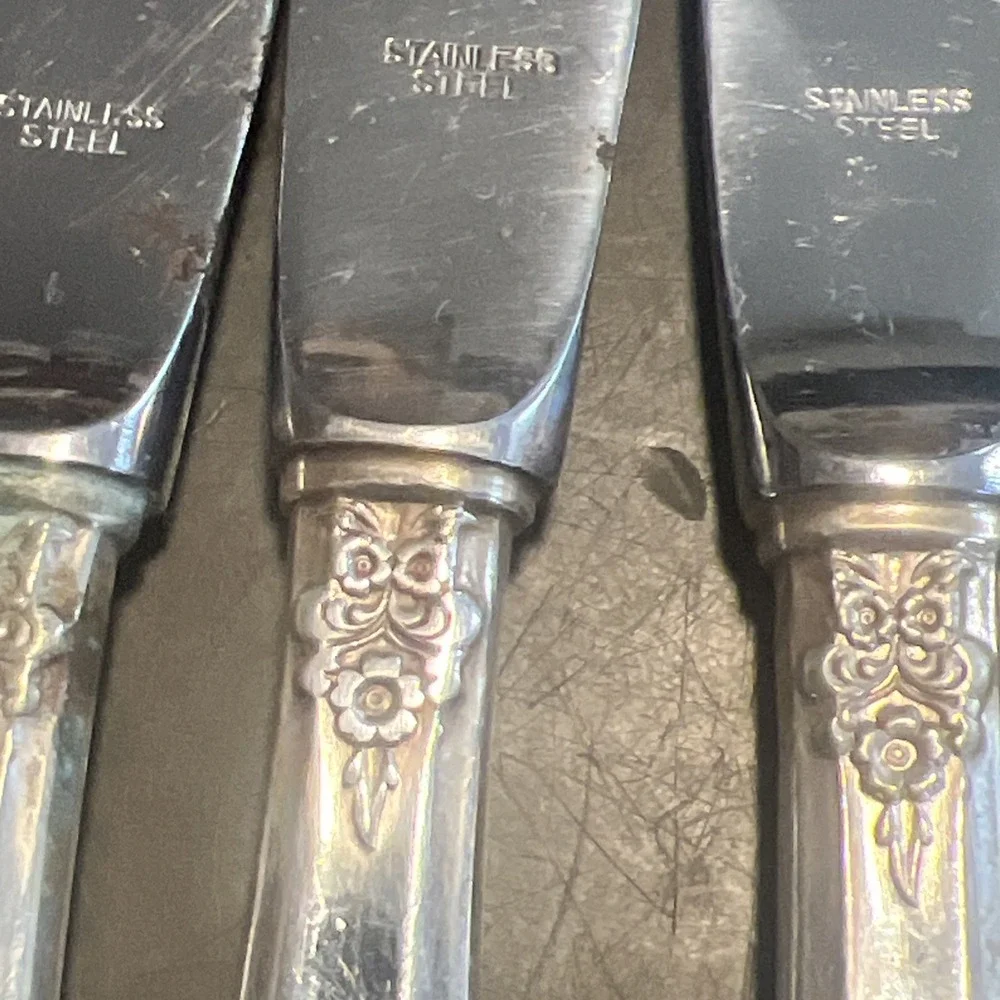 Vintage Stainless Steel Dinner Knives – Set of 12 – Ornate Pattern